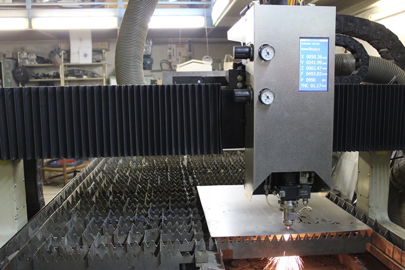 Лазерная резка нержавеющей стали